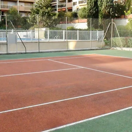 Centre De Pour 4 Personnes Piscine Et Tennis Appartement *