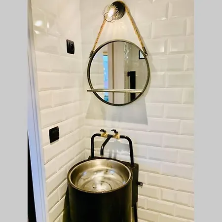 Centre De Pour 4 Personnes Piscine Et Tennis Apartment *